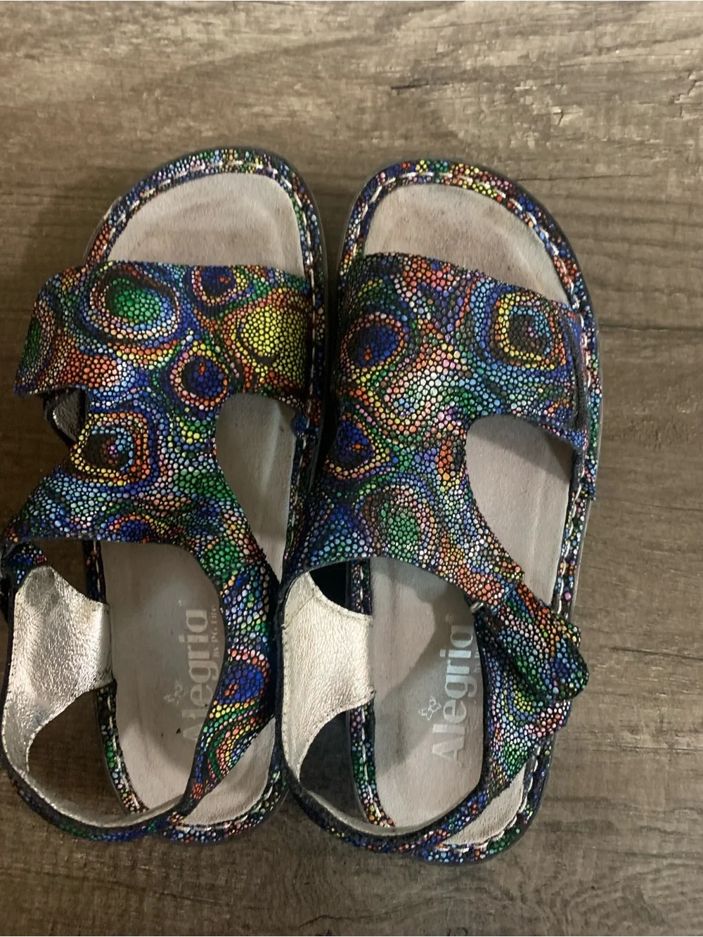 Alegria Women’s casual platform sandal